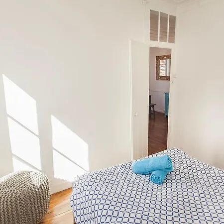 Lovelystay - Cosy Bairro Alto Duplex * Lissabon